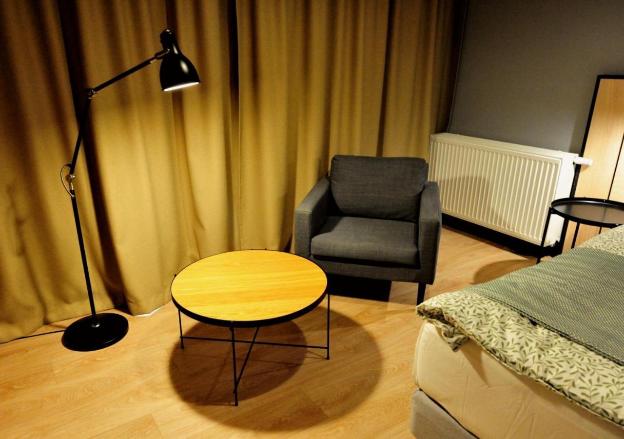 ורשה Bk Aparthotel Praga - National Stadium - Comfortable Apartment For 4 People מראה חיצוני תמונה