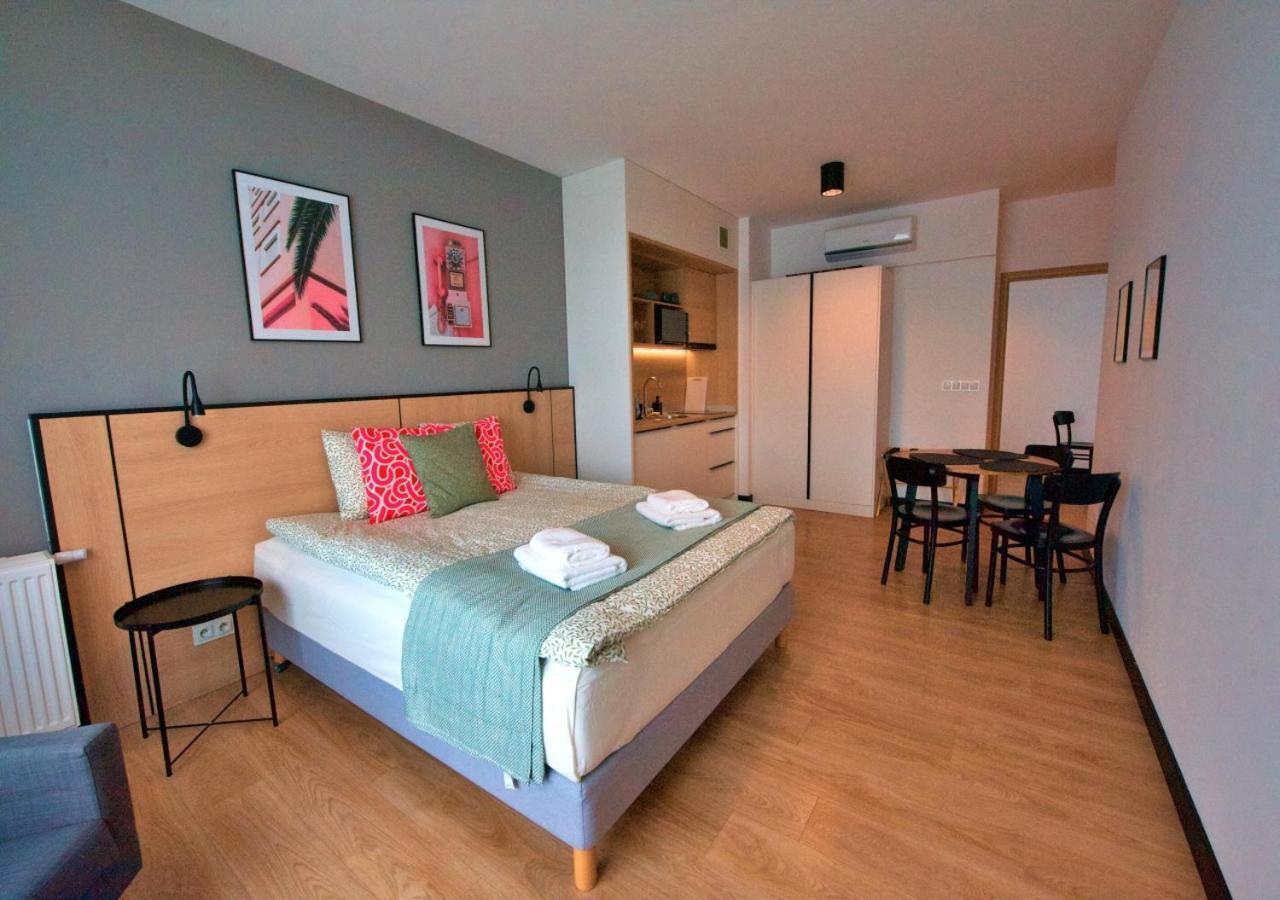 ורשה Bk Aparthotel Praga - National Stadium - Comfortable Apartment For 4 People מראה חיצוני תמונה