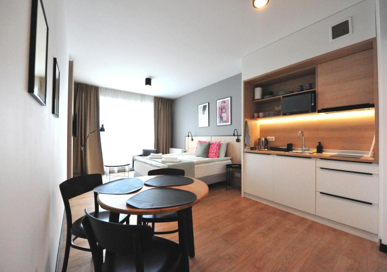 ורשה Bk Aparthotel Praga - National Stadium - Comfortable Apartment For 4 People מראה חיצוני תמונה